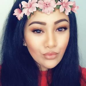 Meet your Posher, Victoria